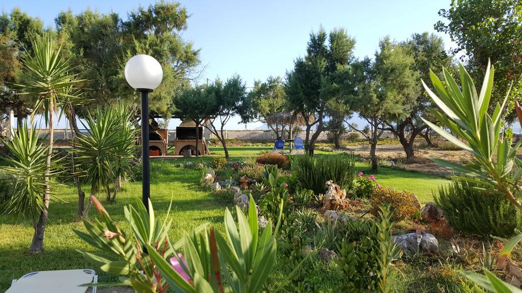 Zefyros Apartments And House Kíssamos Esterno foto